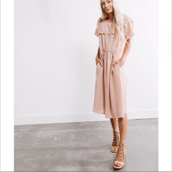 Stevie Hender Frill Ruffle Dress Woman’s Size Medium Peach & White Stripes - Picture 9 of 10